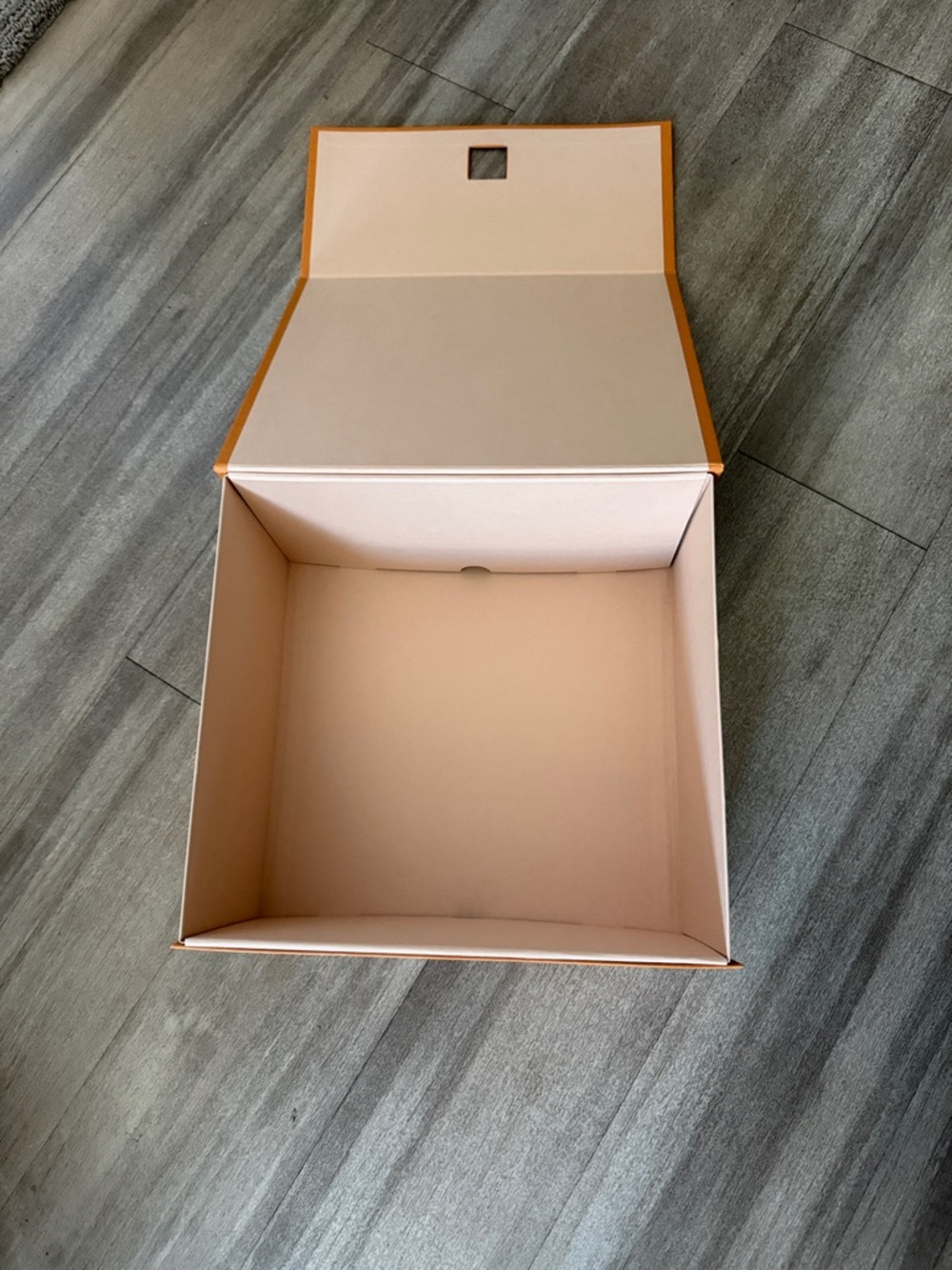 Louis Vuitton Square Box - Picture 2 of 10